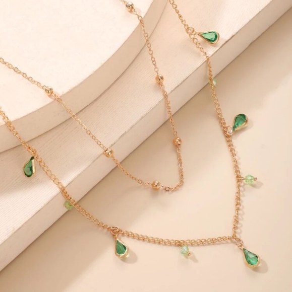 *Cara* Green Stone Necklace - Picture 3 of 4